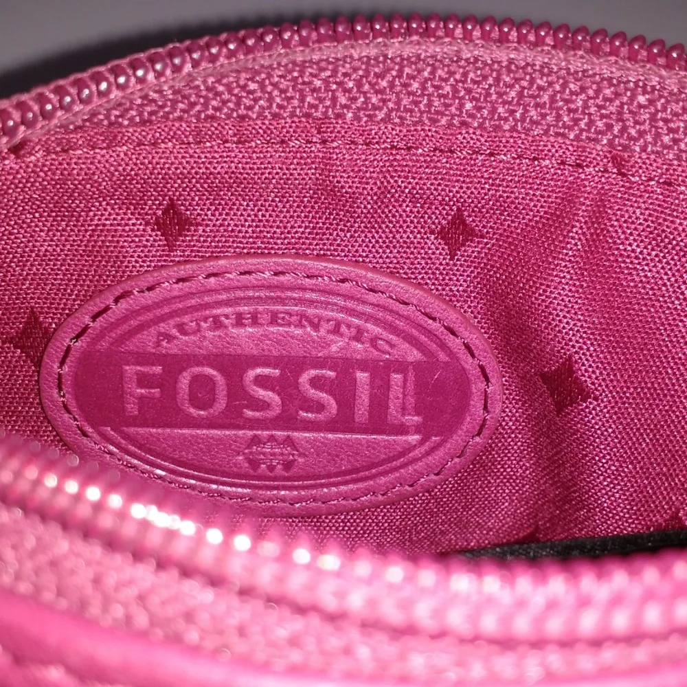 Fossil Fuchsia Snake Skin Embossed Leather ID Case